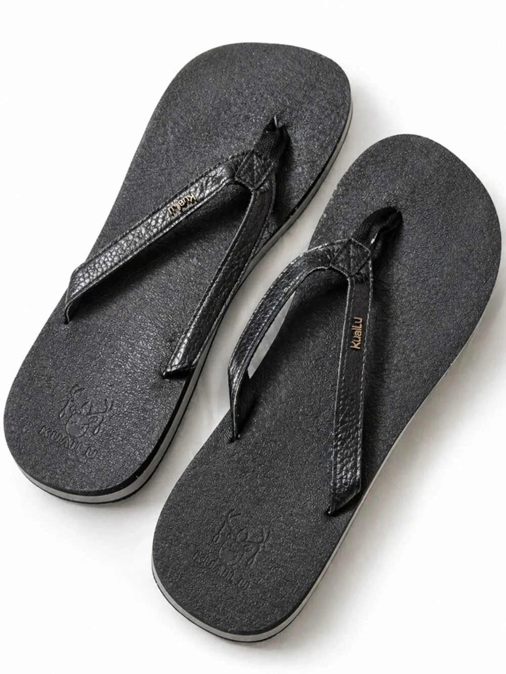 KuaIlu Black Flip Flops Sandals Size 11 Textured Footbed Casual Comfort